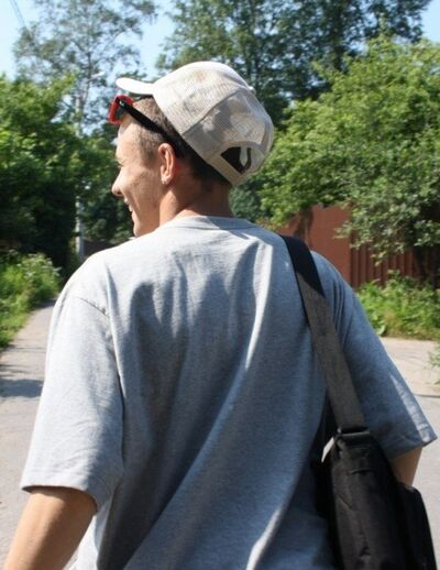  ,   Evgenii, 32 ,   ,   , c 