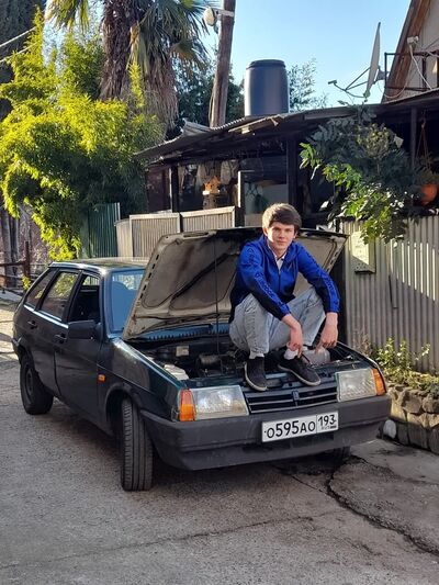  ,   Kolya, 22 ,   ,   