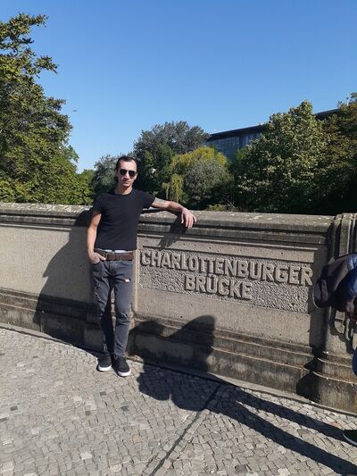  ,   Irakli, 39 ,  