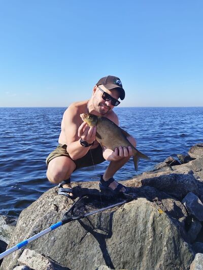  -,   Rustam, 40 ,   ,   