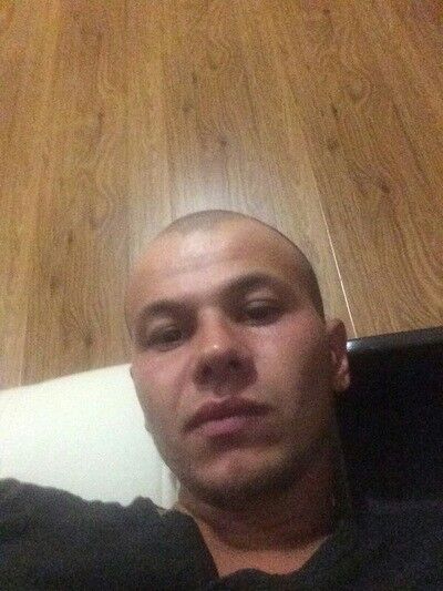  ,   Artur, 32 ,   ,   , c 