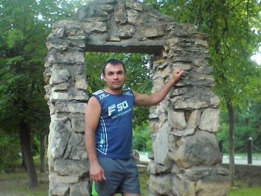  15040668  Aleksandr, 43 ,    