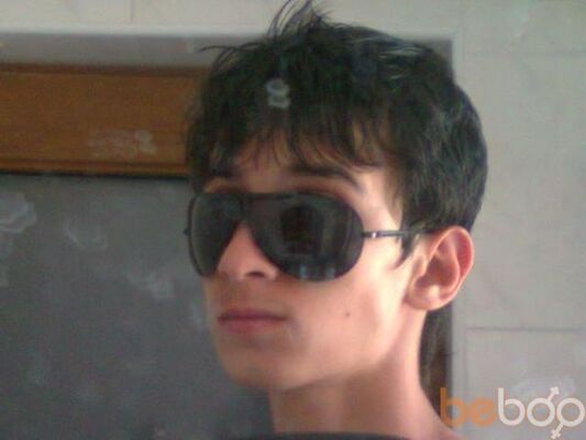  ,   Sarxan, 32 ,   