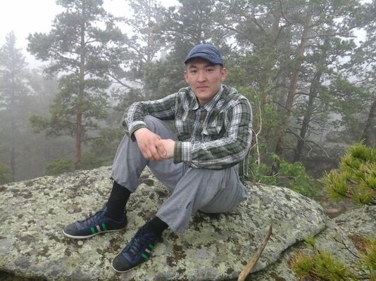  ,   Yerlyk, 32 ,  