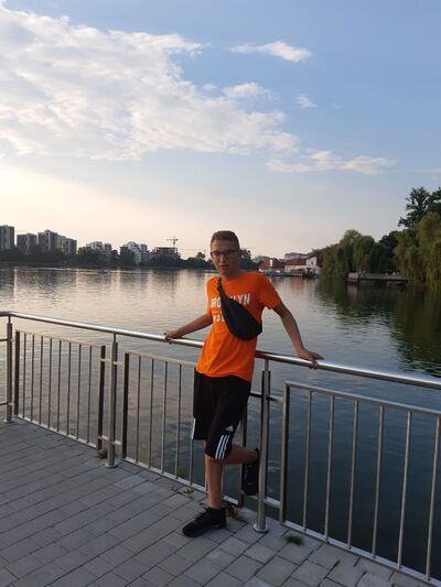  ,   Misha, 20 ,   ,   