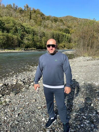  ,   Artur, 39 ,   ,   