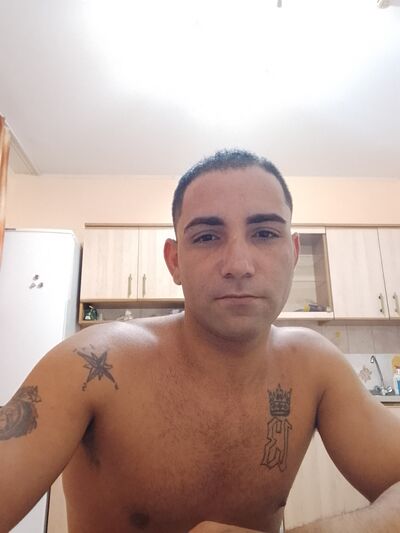  ,   Antony, 27 ,   ,   