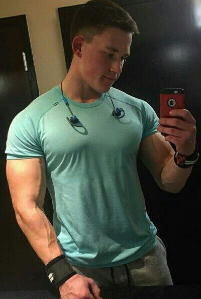  ,   Aleksej, 43 ,   ,   