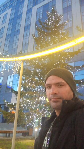  ,   Alejandro, 33 ,   ,   
