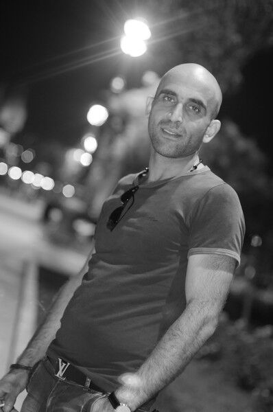  ,   Ali, 44 ,     , c 