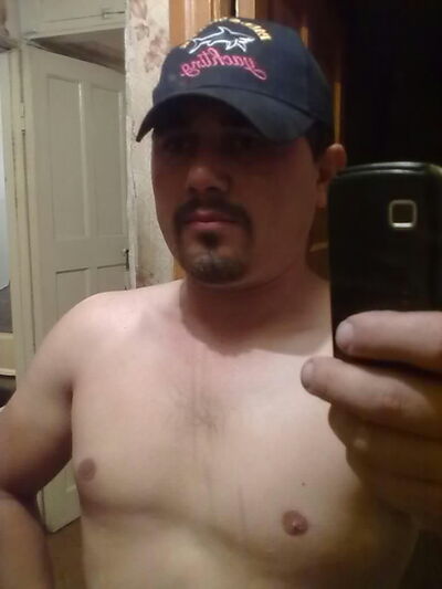  ,   Feruz, 39 ,   