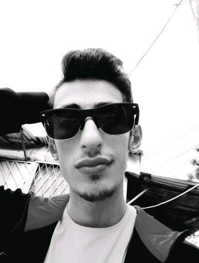  ,   Lukas, 23 ,   ,   