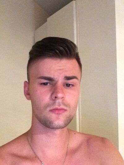  ,   Ricky, 32 ,   ,   , c 