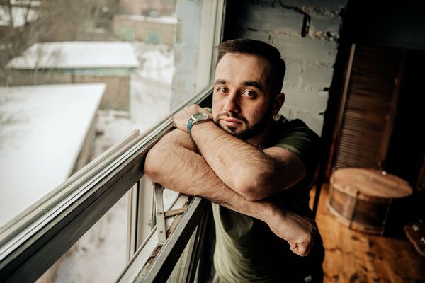  ,   Artur, 32 ,   ,   