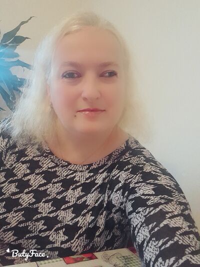  Chomutov,   , 44 ,   c 