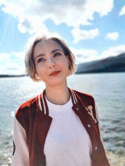  ,   Anastasia, 24 ,     , c 