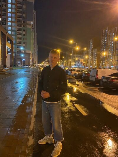  ,   Sasha, 26 ,   ,   