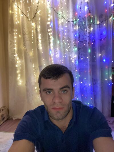  ,   David, 28 ,     , c 