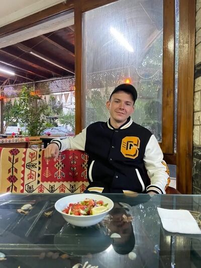  ,   Yevgen, 28 ,   ,   