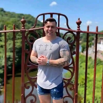  ,   Ben, 48 ,   ,   