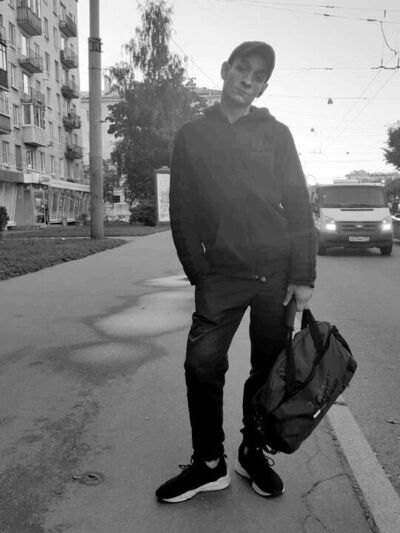  -,   Alex, 32 ,   ,   , c , 