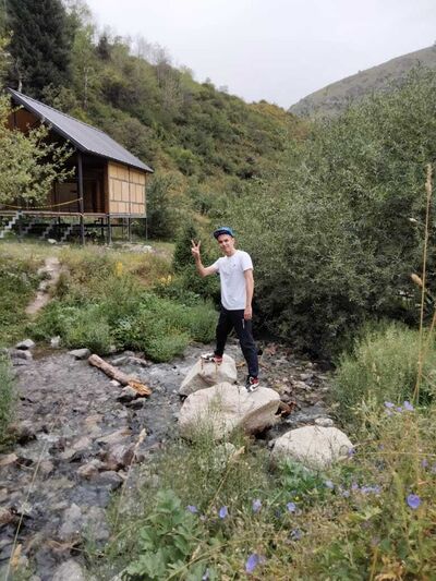  ,   Arman, 32 ,   c , 