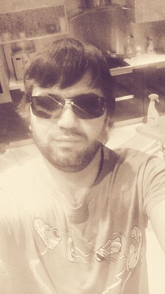  -,   Ali, 40 ,   ,   , c 
