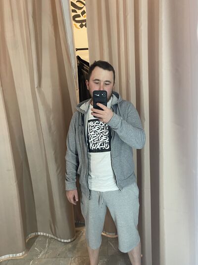  ,   Adel, 28 ,   ,   