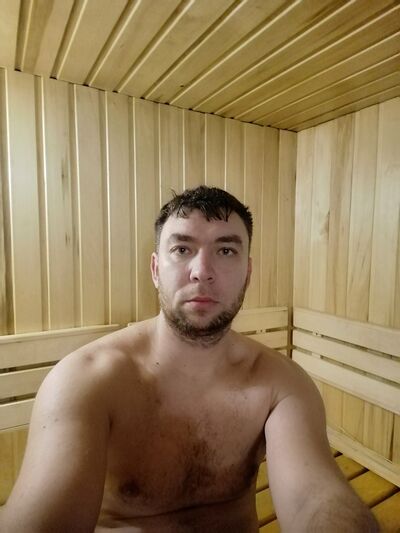  ,   Nik, 36 ,   ,   