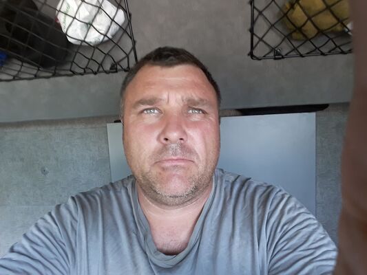  ,   Igor, 51 ,   