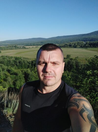 ,   Sasha, 38 ,  