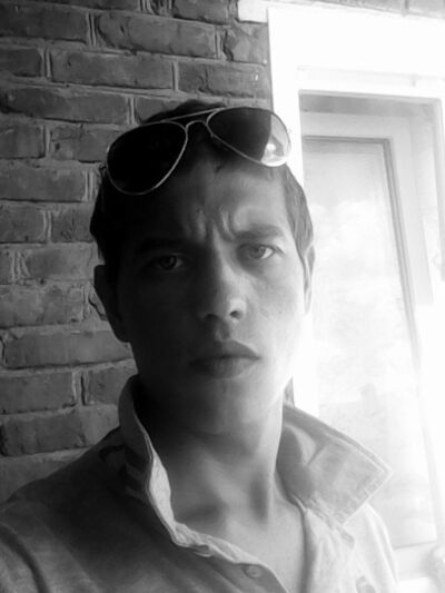  ,   Anton, 29 ,   