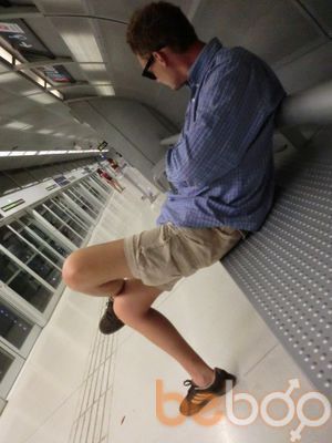  ,   Viktor, 34 ,   