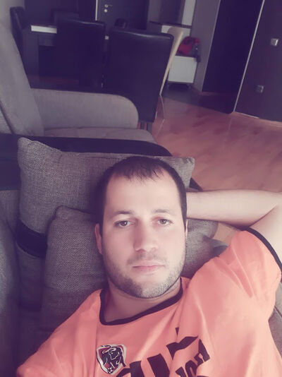  ,   Gadir, 33 ,   ,   