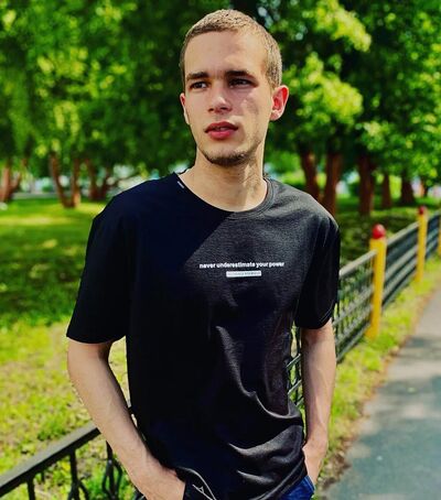  ,   Vladislav, 25 ,   ,   , c , 