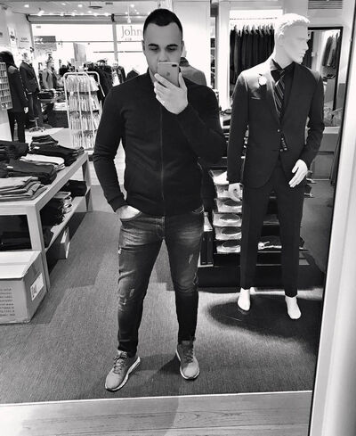  ,   Stas, 30 ,   ,   , c , 
