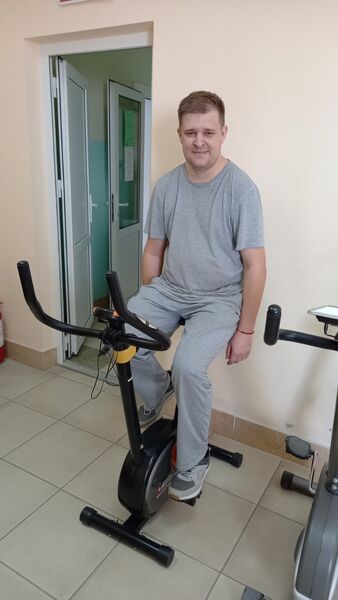  ,   Artur, 33 ,   ,   , c 