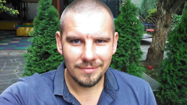  ,   Viktor, 36 ,   ,   , c 