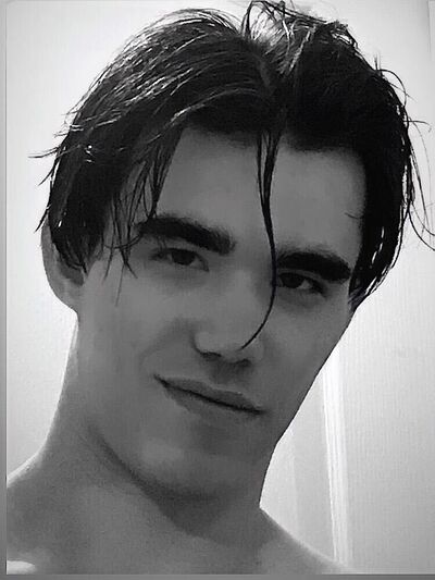  ,   Alik, 25 ,   ,   , c 