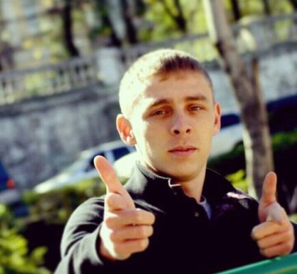  ,   Dominik, 38 ,   