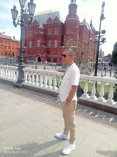 ,   Tristane, 40 ,   ,   