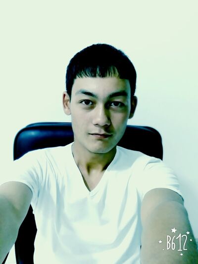  ,   Yewgeniy, 35 ,   