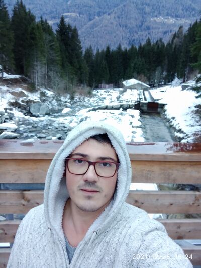  Villafranca di Verona,   , 33 ,   ,   