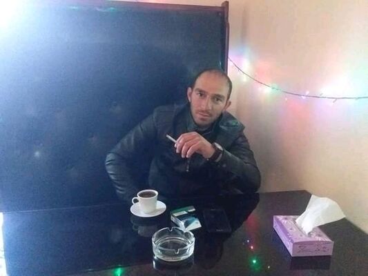  ,   Hovo, 33 ,   ,   