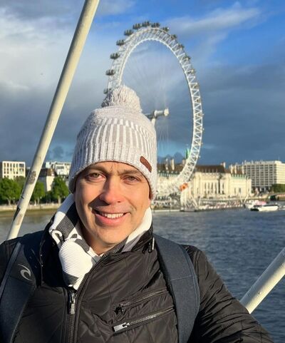  ,   Steve James, 57 ,   ,   