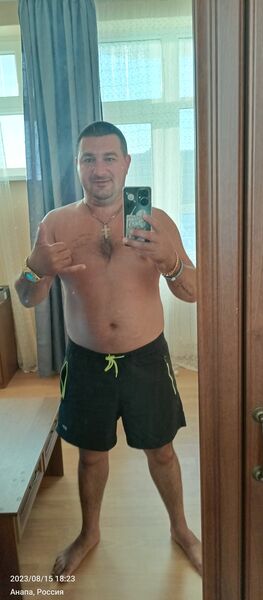  ,   Artyom, 37 ,   ,   