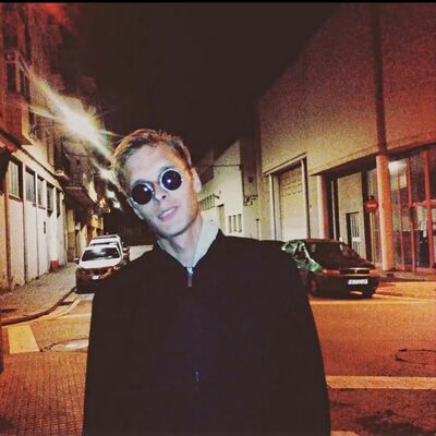  ,   Bohdan, 25 ,   ,   