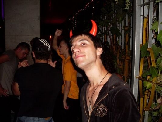  ,   Rolan, 38 ,   