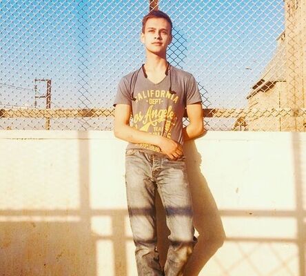  ,   Sanya, 25 ,   ,   , c 
