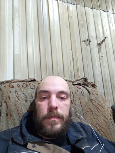  ,   Razval, 37 ,   ,   